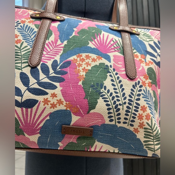 Fóssil Floral Sholder Large bag/ Tote  / Greem/ Blue/ pink - Picture 3 of 12